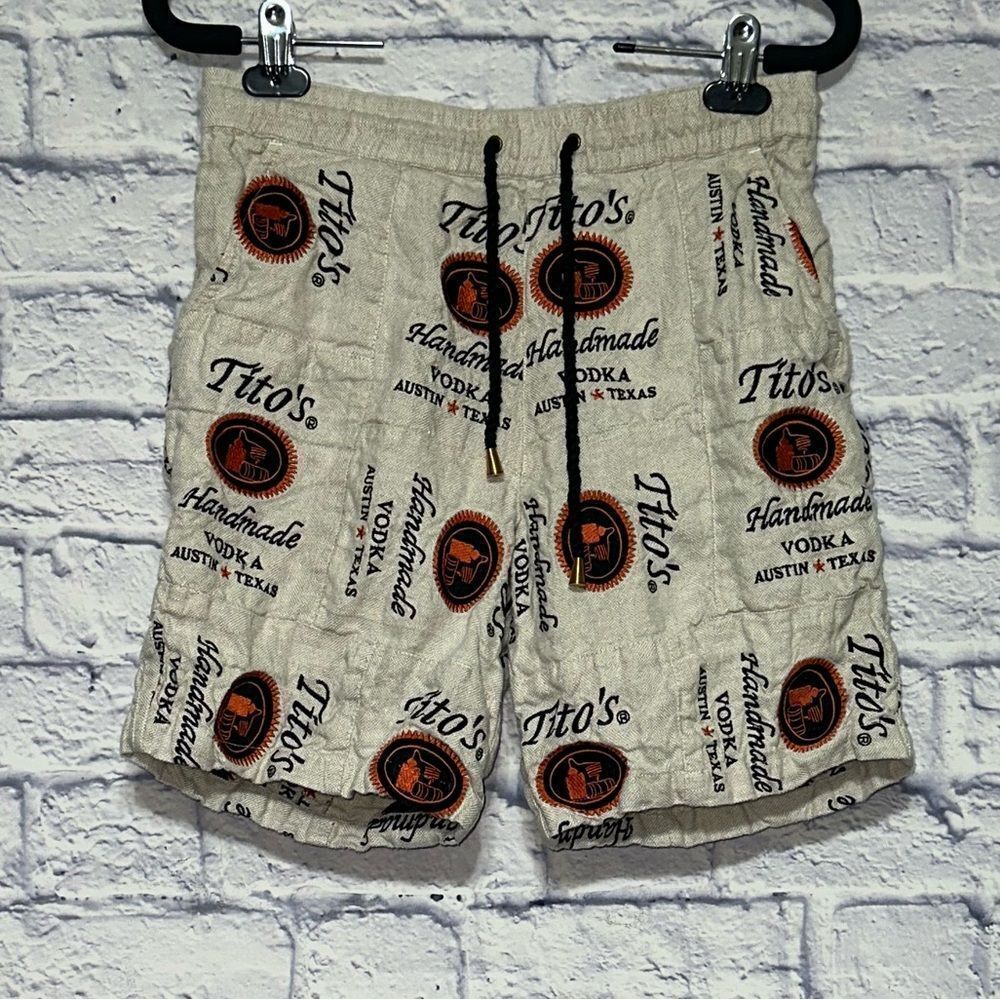 Mens Titos Handmade Vodka Shorts The Charlie Short Austin Texas embroidered XS